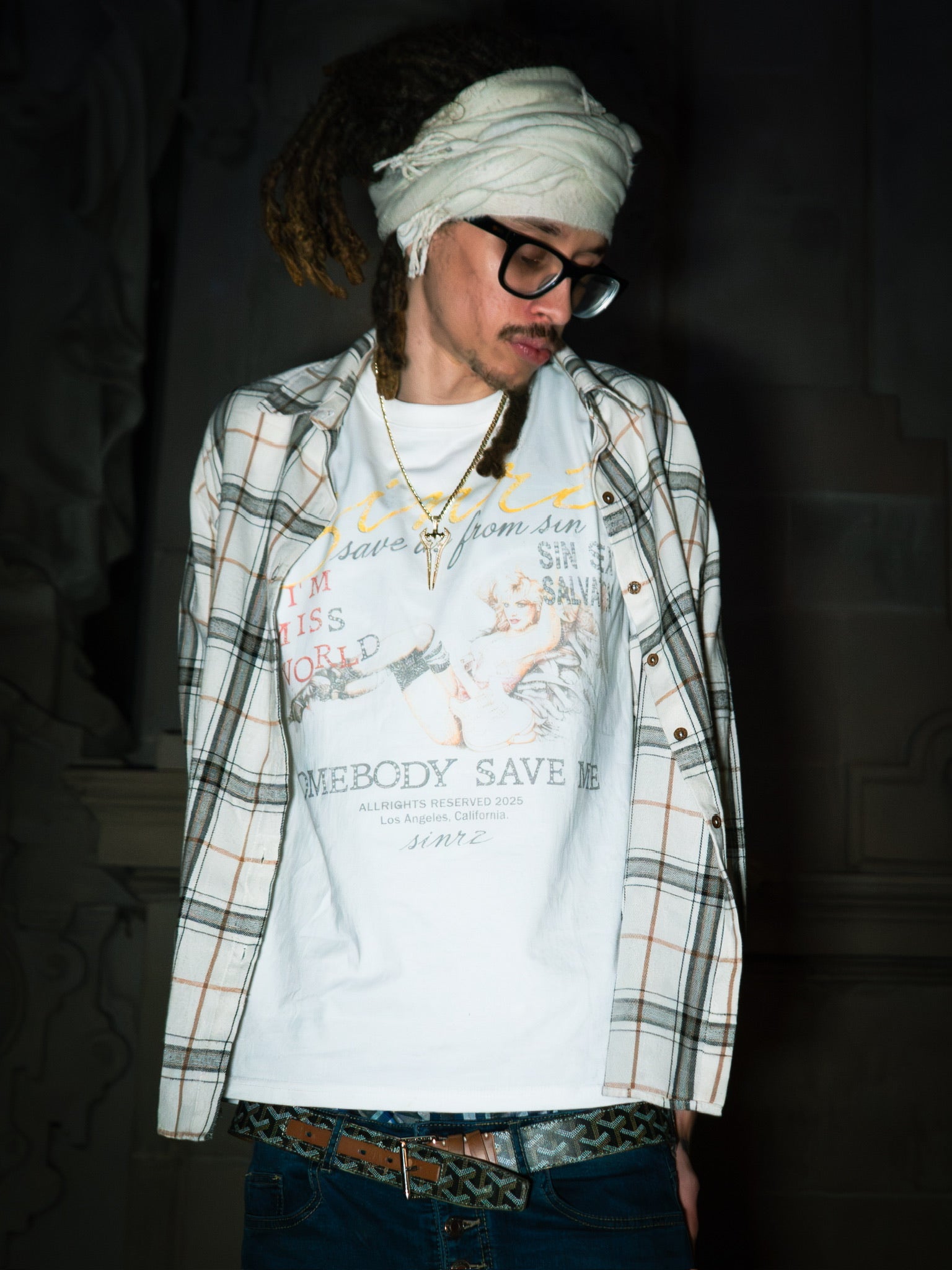 SINRZ "MISS WORLD" TEE